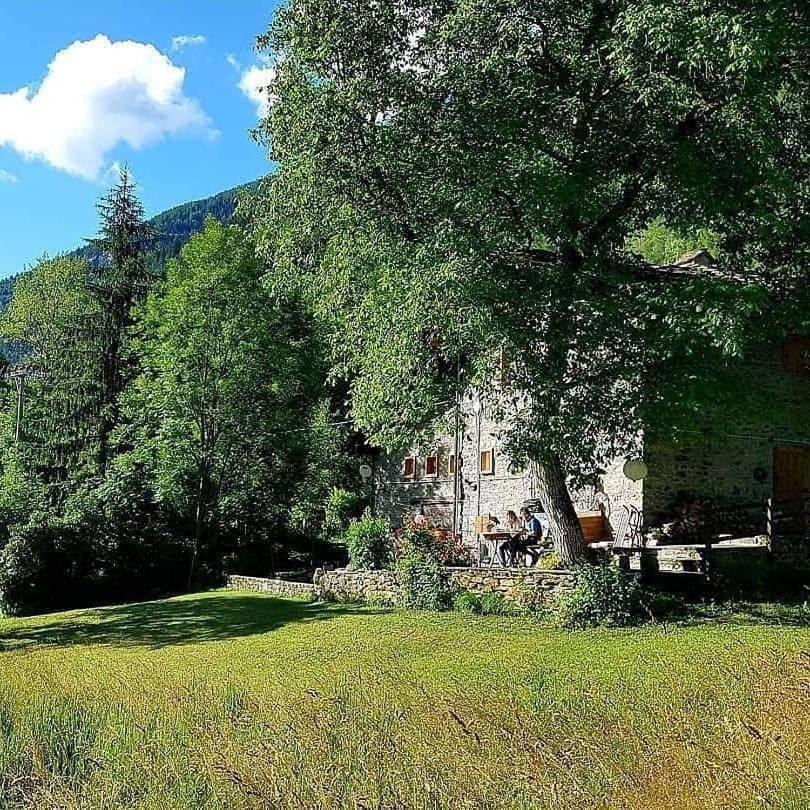 Grange Epiney Bed E Breakfast Bed & Breakfast La Salle Exterior photo