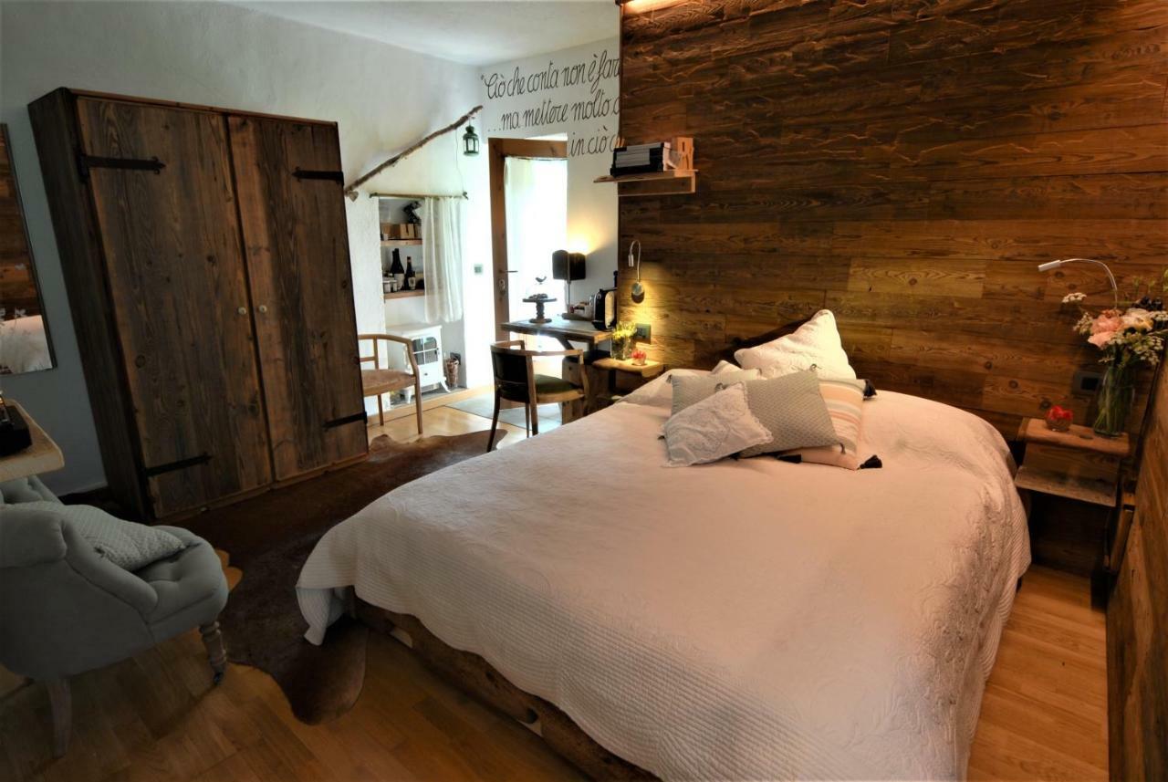 Grange Epiney Bed E Breakfast Bed & Breakfast La Salle Exterior photo